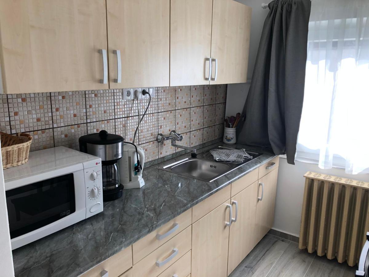 Leander Apartman Балатонакали Екстериор снимка