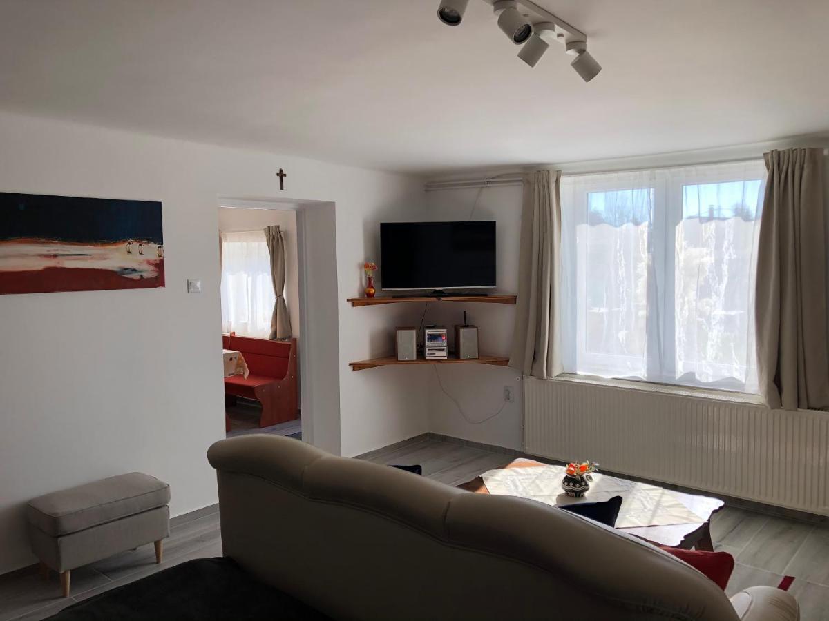 Leander Apartman Балатонакали Екстериор снимка